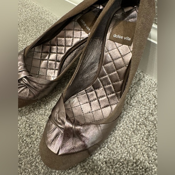 Suede high heels with bow design - Picture 3 of 6